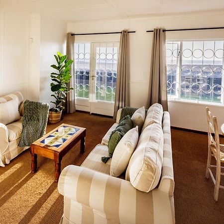 Swakopmund Seafront Cottage Екстер'єр фото