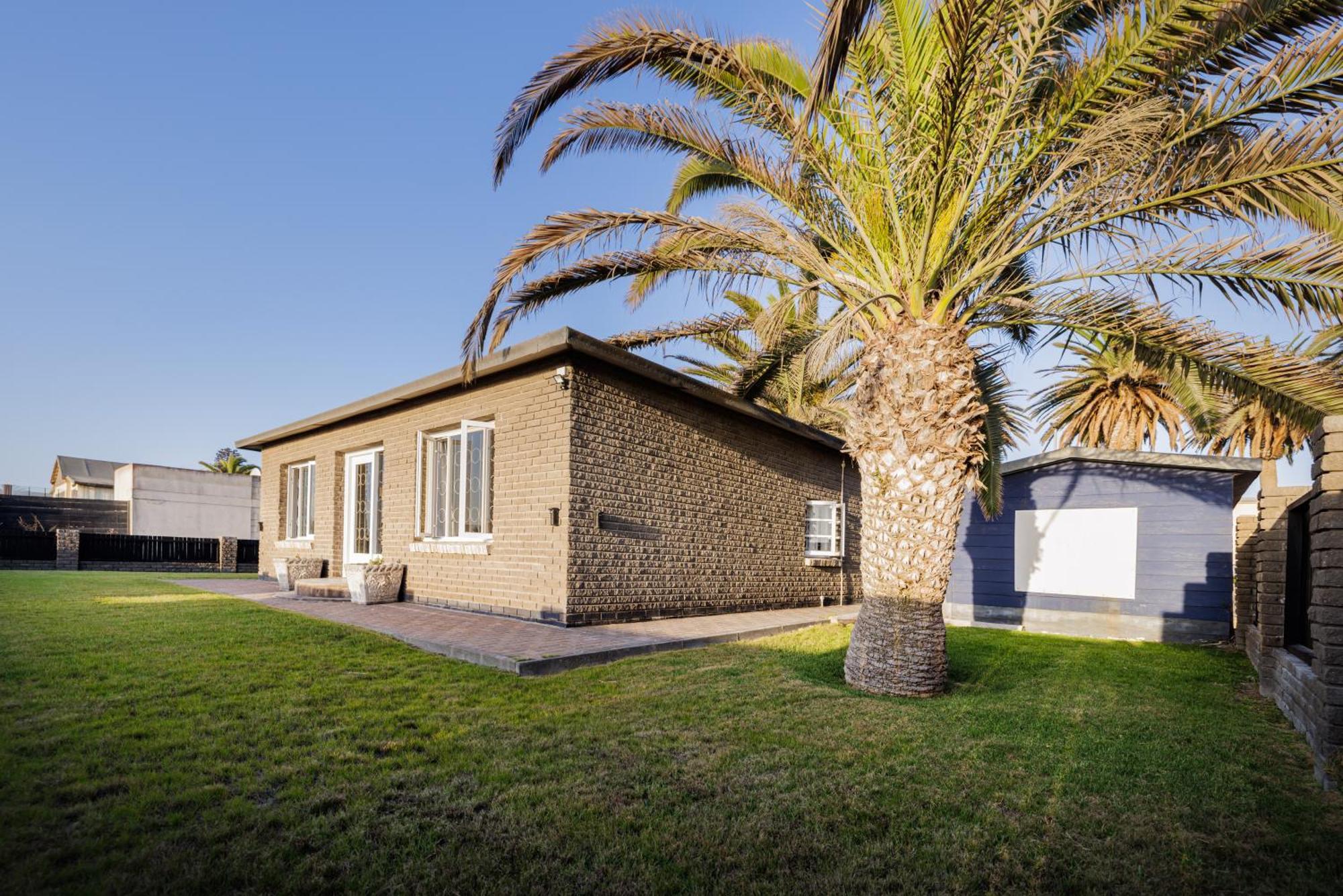 Swakopmund Seafront Cottage Екстер'єр фото
